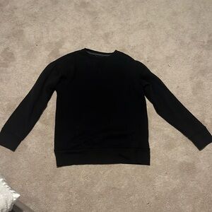 size small all in motion black plain crew neck